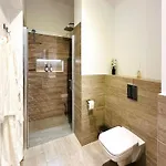 Apartman Romana With Terrace & Private Entrance *