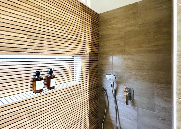 Romana With Terrace & Private Entrance Lejlighed